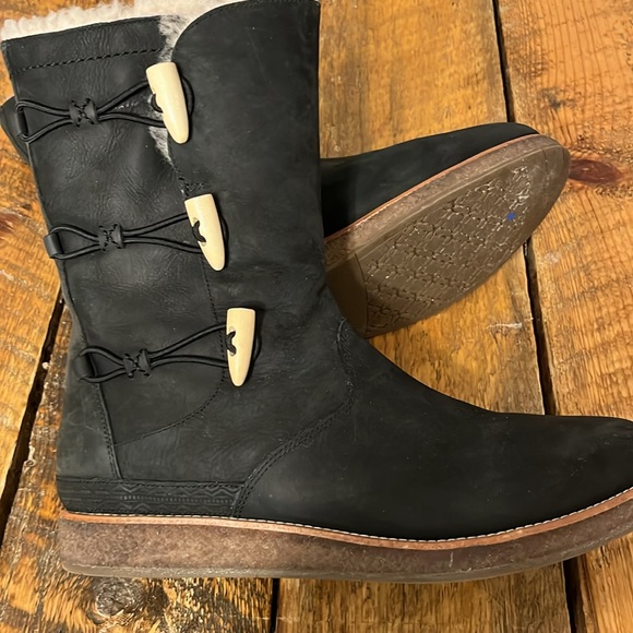 Ugg Boots Kaya ~ Offers welcome! - Picture 3 of 7